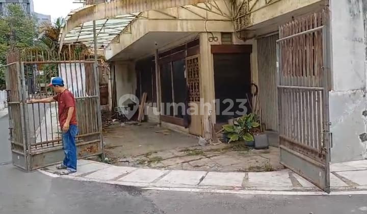 Dijual Murah !! Rumah Hitung Tanah Lokasi Strategis Di Cideng