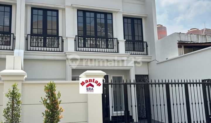 Dijual Rumah Brand New Cemapak Putih Tengah 3 Lantai