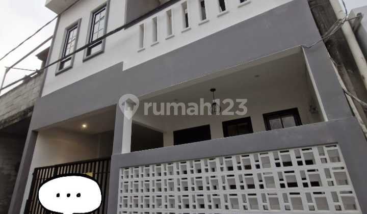 Rumah 3 Lantai Baru Unfurnished SHM di Condet, Jakarta Timur