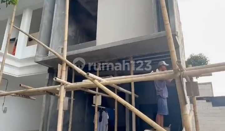 Rumah Baru 2Lantai Baru Dlm Cluster Di Ciracas Dekat Mall Graha Cijantung SHM PBG Bisa KPR