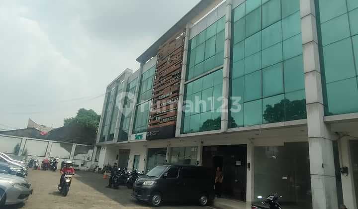 Ruko Siap Huni 3.5 Lantai Akses Jalan Raya 2 Mbl Lowong Pasar Rebo, Jakarta Timur