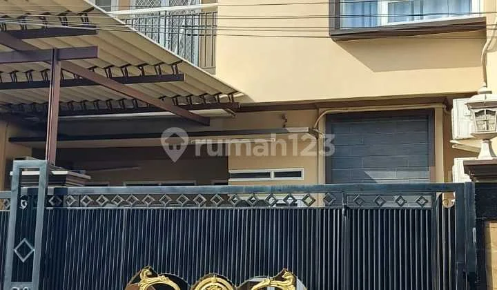 Disewakan/ Dikontrakan Rumah Bagus Siap Huni 2 Lantai Di Condet