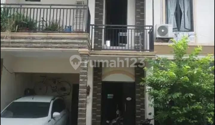 Rumah Bagus 2 Lantai Shm Dlm Cluster Akses 2 Mobil Di Condet