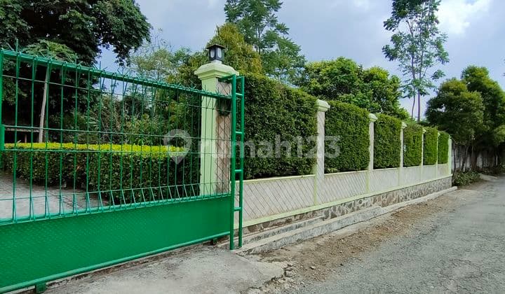 Rumah Villa di Lembang (Byk Pohon Durian)dekat Wisata D'Castello Lembang
