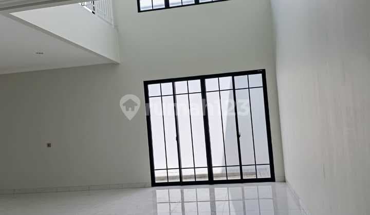Rumah Mewah Lebar 12 Tepi Danau Cluster Jasmia, Harapan Indah, Bekasi, 007