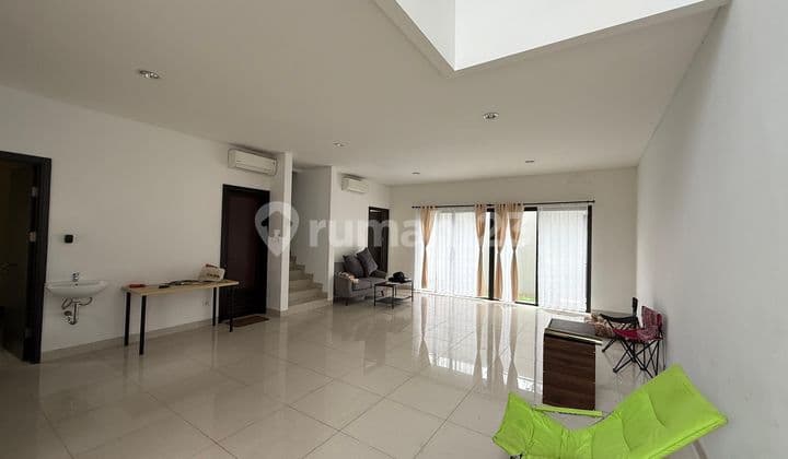 Disewakan Rumah Lebar 9 dengan Attic Room Wisteria, Cakung, Jakarta Timur, 007