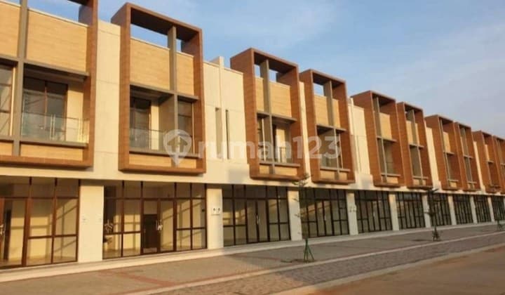 For Sale Quickly Shophouse Savoy Full Building Design Back Already Renovated, Jgc, Cakung, 034