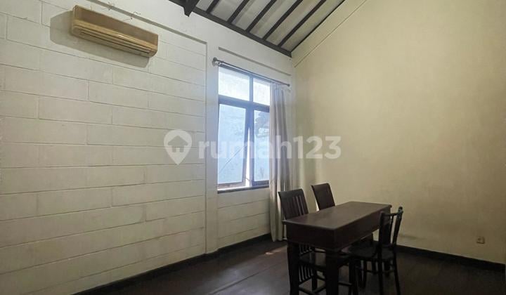 House on Grinting Street Kebayoran Baru South Jakarta