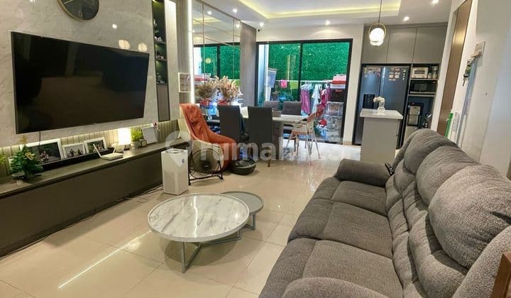Rumah Cantik Bagus Terawat Shm Di Bsd City