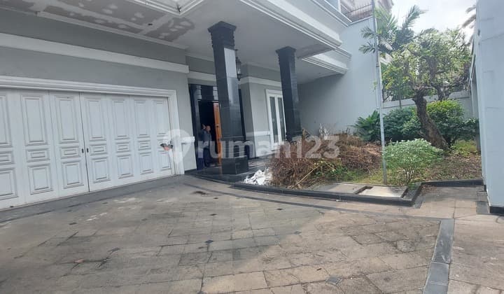 Jual Rumah 2 Lantai, One Gate System, Tenang Dan Nyaman, Di Ancol Barat
