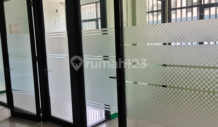 Di Jual 3 Ruko Terdiri 2 Ruko Gandeng + 1 Ruko , Strategis, Pusat Bisnis, Jl. Cideng Barat, Jakarta Pusat, Nego