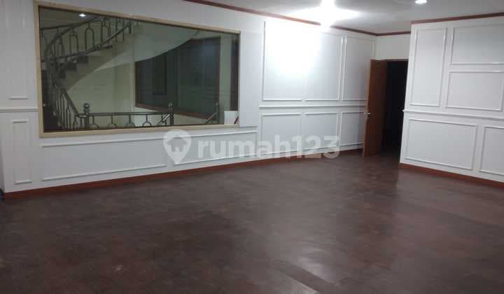 Disewakan Ruang Kantor di Lantai 3, Lokasi Strategis, Pusat Bisnis, Cideng, Jak Pus