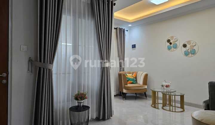 Jual Cepat! Rumah Siap Huni 2,5 Lantai Di Tebet - Jaksel