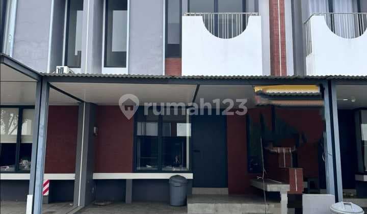 Di Jual Rumah Bagus Siap Huni Dekat Pintu Tol Aeon Bsd