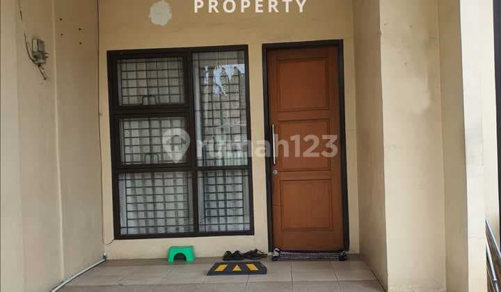 Di Jual Rumah Di Griya Loka Dekat Akses Toll