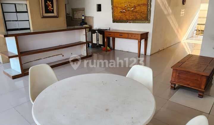 Rumah Kost Full Furnished Luas di Kelapa Dua dekat Gading Serpong