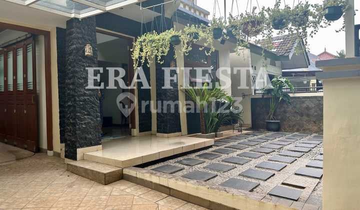 Dijual Cepat Rumah Kencana Loka BSD Lokasi Depan Taman Fasum Luas dan Rindang