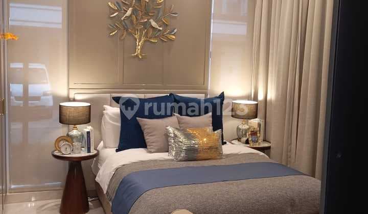 Dijual Rumah Posisi Hoek Luas 264 M2 Lantai Marmer Full Furnished di Pasadena Residence (Tropis) Gading Serpong