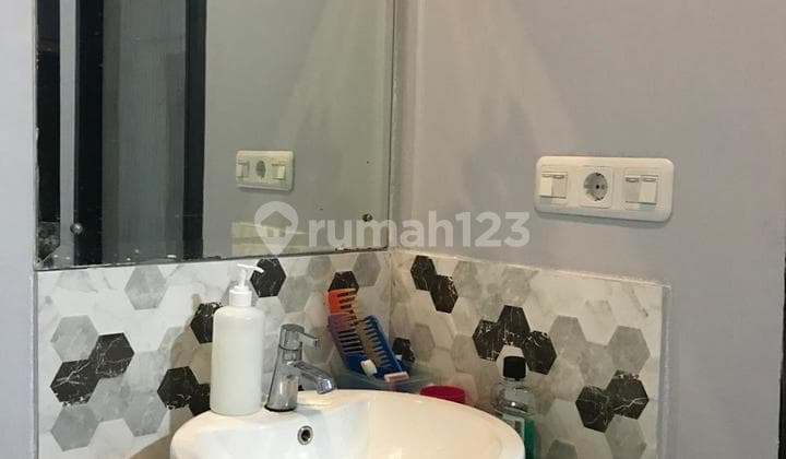 Dijual Murah Turun Harga Rumah Rapi Siap Huni di BSD De Latinos