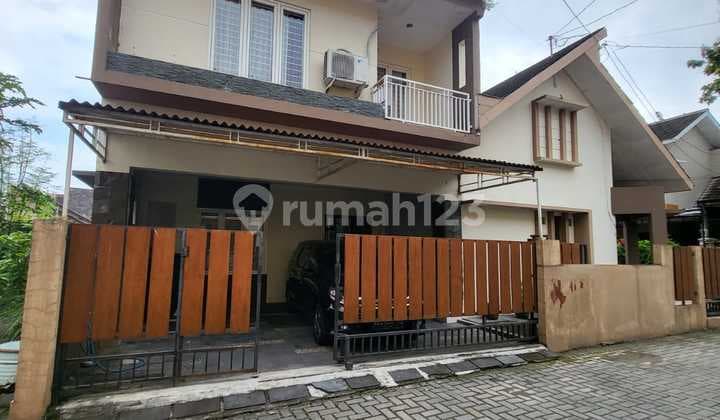 Dijual Rumah 2 Lantai, Dalam Ringroad, Dekat Ambarrukmo Plaza Yogyakarta