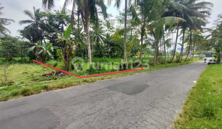 Dijual Tanah Strategis, Luas 344 M2, Shm, di Tepi Jalan Raya Boyong Pakem Sleman Yogyakarta