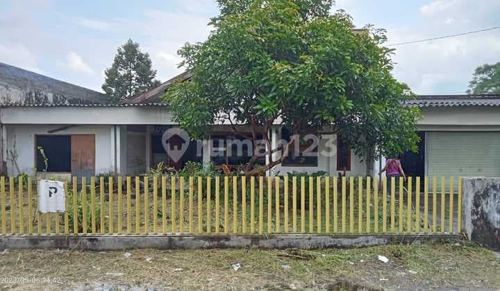 Dijual Tanah 1463 M2 Bonus Bangunan, Dalam Ringroad Dekat Kampus Ugm, Uny di Depok Yogyakarta