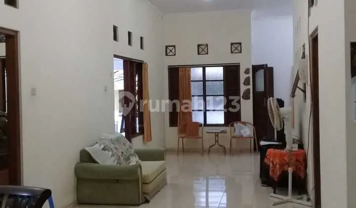 Di Sewakan Rumah Fully Furnished, 1 Lantai, Bagus Dalam Perumahan di Dekat Transmart Yogyakarta
