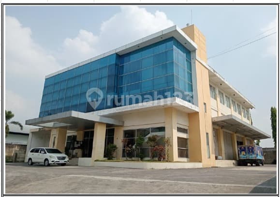 Dijual Tanah 2382 M2 Ada Bangunan Kantor Gudang, Strategis di Yogyakarta