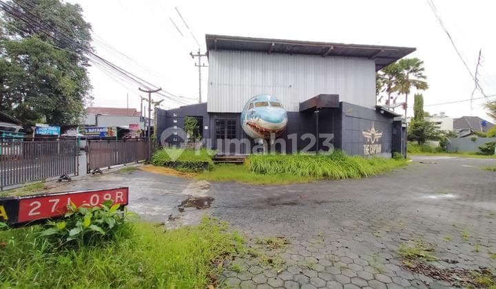 Disewakan Ruang Usaha 1 Lantai, Super Luas, Lokasi Strategis dan Ramai di Sleman Yogyakarta