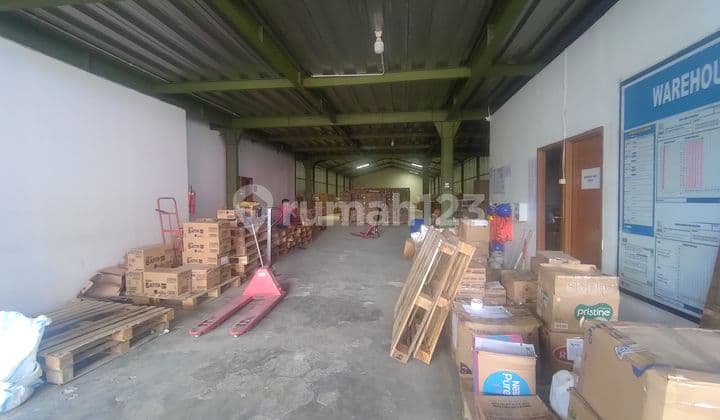 Disewakan Gudang Murah, Tronton Masuk Lancar, Akses Jalan Utama Yogyakarta