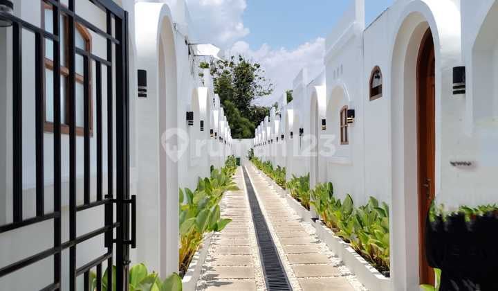 Dijual Villa Dengan Private Pool, Bisa Dikelola Sebagai Condotel, Siap Huni, Strategis, Dalam Ringroad di Yogyakarta