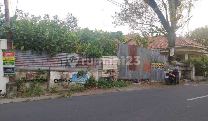 For Rent: Strategically Located Yard Land, Suitable for Homestay, Lodging, or Culinary Business, Near Alun Alun Kidul