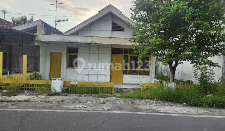 Dijual Tanah 250 M², Bonus Bangunan, Jalan Papasan Mobil, Strategis Di Tegalyoso Klaten