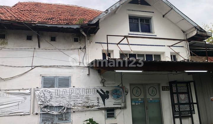 Rumah Strategis di Tengah Kota Semarang, dengan Kemudahan Akses ke Mall, Rumah Sakit, Sekolah, Tempat Ibadah, Stasiun