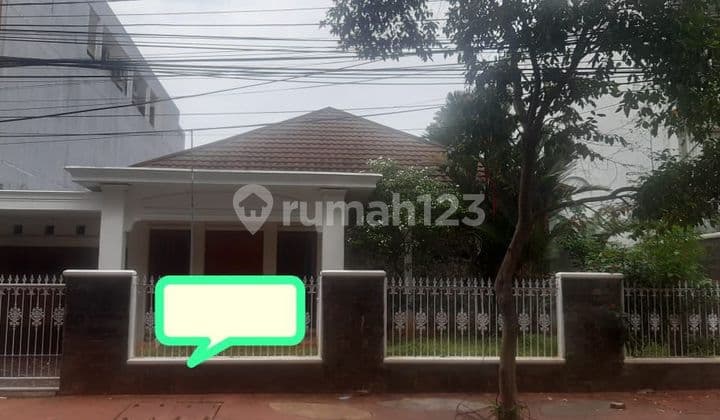 House in Cempaka Putih with Good SHM Central Jakarta