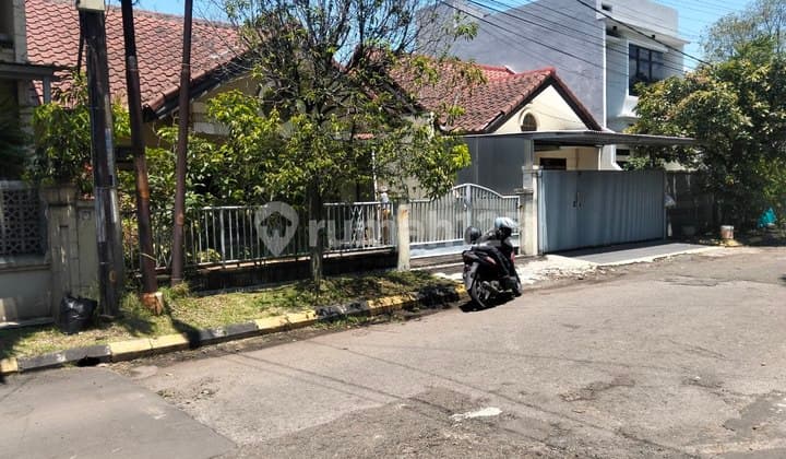 Affordable House in Batununggal Indah Bandung Elite & Strategic Location