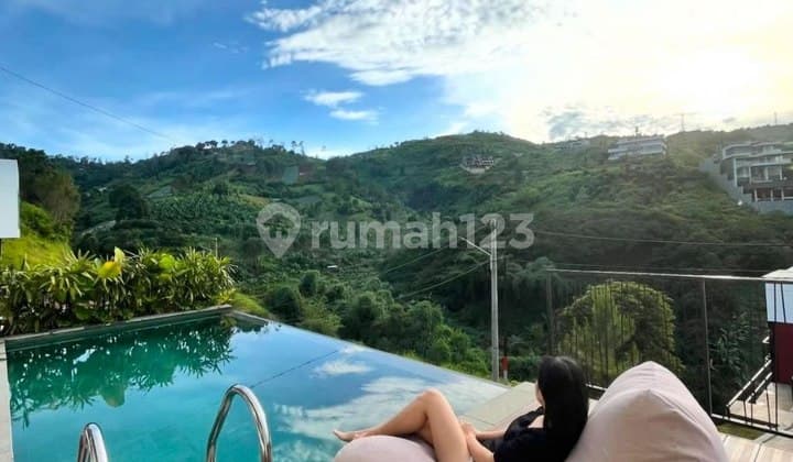 Rumah Villa Invest Selalu Ramai di Dago Village Bandung