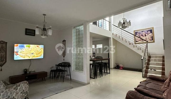 Rumah Bagus di Antapani Komplek One Gate System Lokasi Strategis