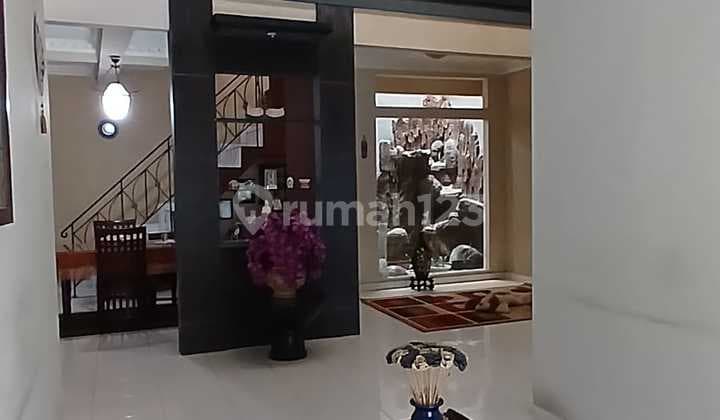 Rumah Terawat Lokasi Nyaman di Ciwastra