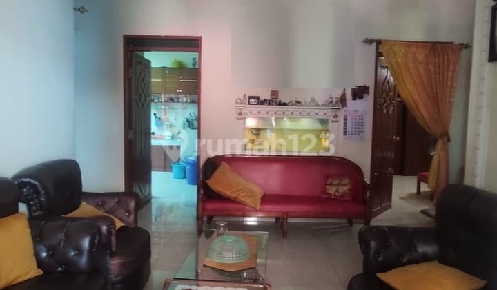 Rumah Bangunan Siap Huni dan Terawat di Ciwastra