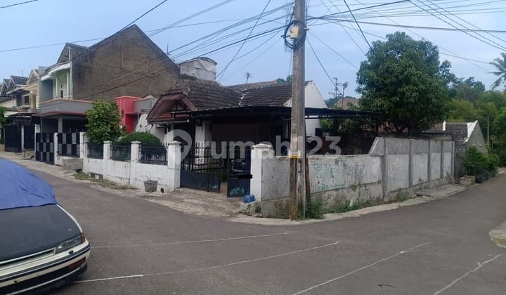 Rumah Adem Lokasi Dekat Ke Jalan Utama di Permata Cimahi