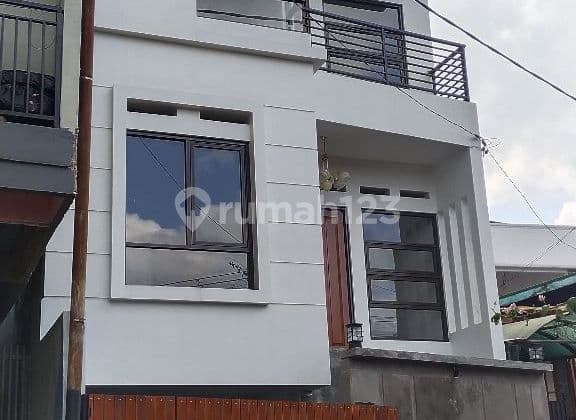 Rumah Modern Siap Huni di Cibaligo Permai, Cihanjuang