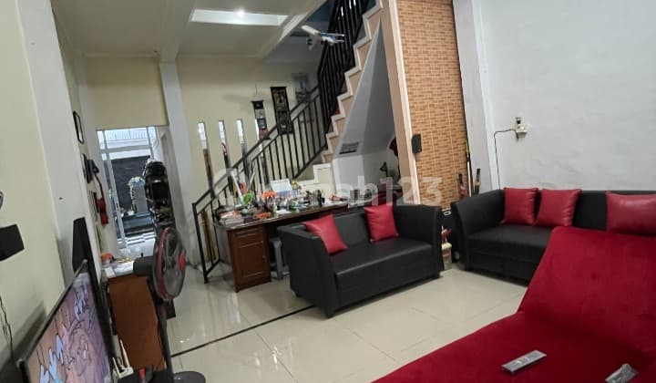 Rumah Konsep Modern Kekinian Banget di Permata Cimahi