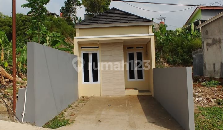 Rumah Baru Minimalis Siap Huni di Lembah Asri Cipageran, Cimahi