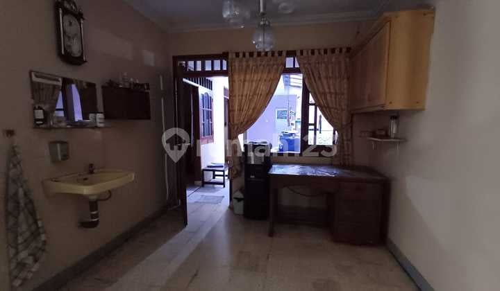 Rumah Mainroad Tanah Luas di Margahayu Raya