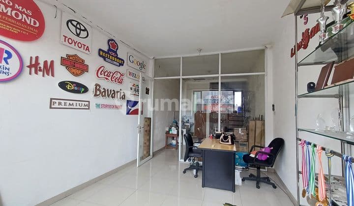 Ruko Bangunan Baru Lokasi Mainroad di Batununggal