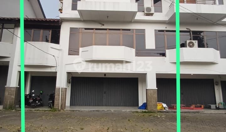 Ruko + Gudang Lokasi Strategis Cocok untuk Usaha di Batununggal Ada 2 Unit