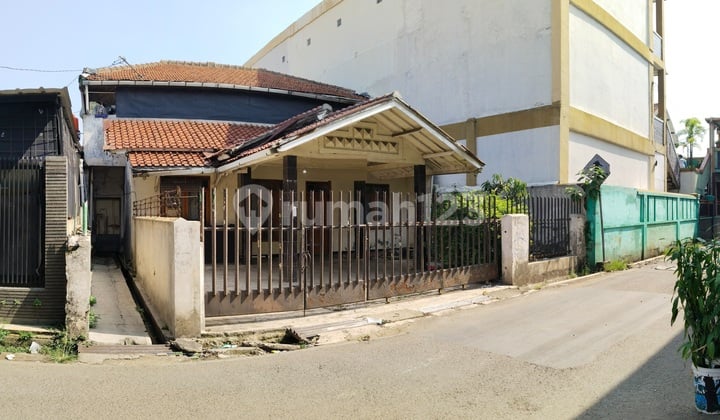 Land Calculation House Must Be Renovated Again in Buah Batu.