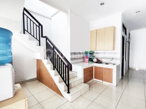 Rumah Kos 2 Lantai Bagus Furnished di Galuh Mas Karawang