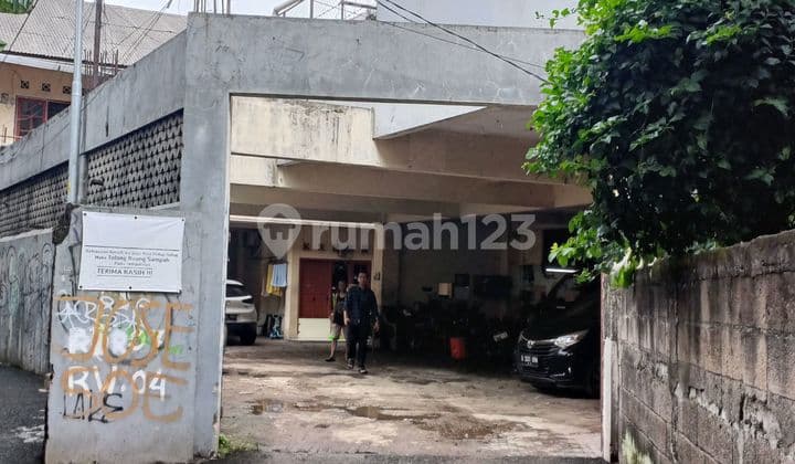 Dijual Kost Hitung Murah Depan Mercubuana Harga Miring